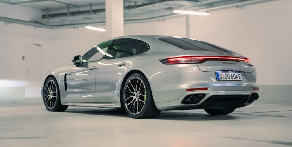 New Porsche Panamera 2024: Specs, Price, and Reviews